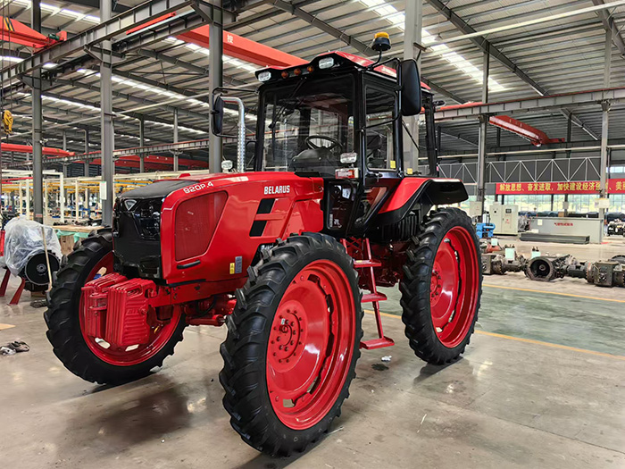 920中俄合作輪式拖拉機(jī)